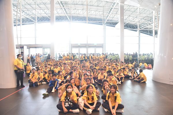โรงเรียนปรีชานุศาสน์